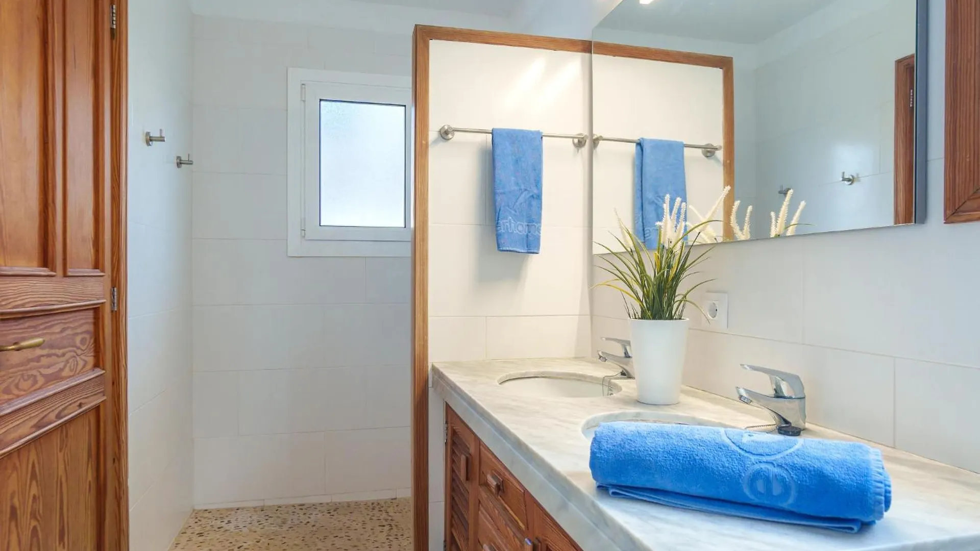 Apartment Clara M - Csv178 By Interhome Cala de Sant Vicenc